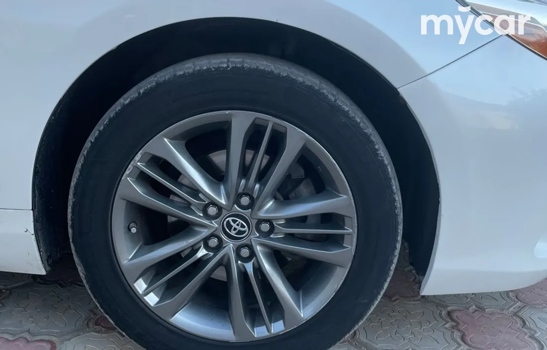 Toyota Camry 2017