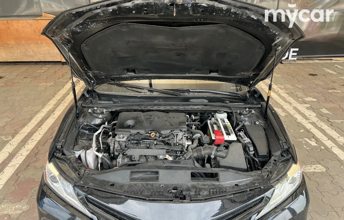 Toyota Camry 2019