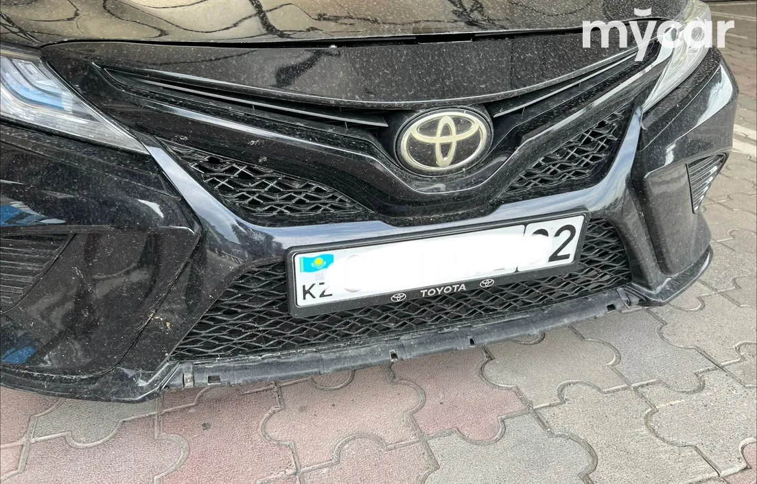 Toyota Camry 2019