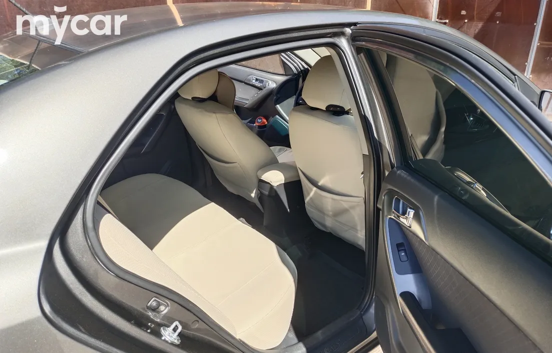 Kia Cerato 2013