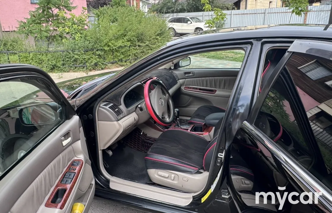 Toyota Camry 2004