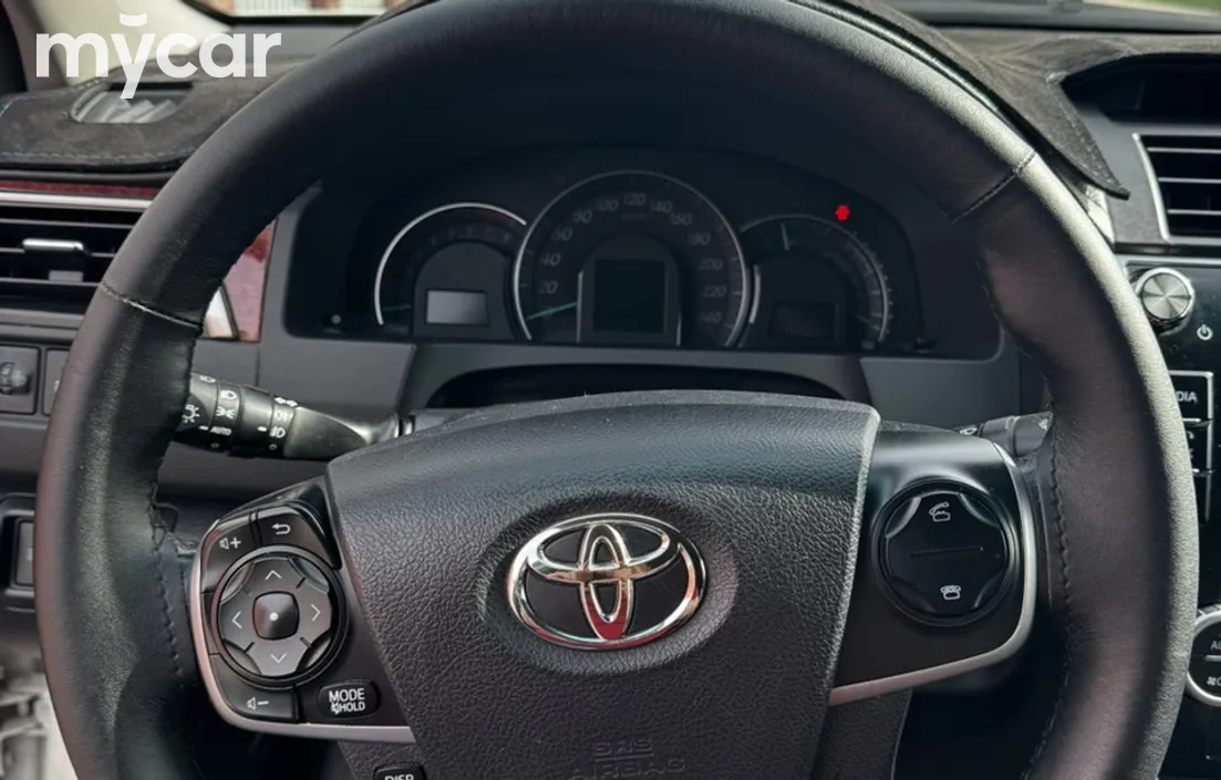 Toyota Camry 2014