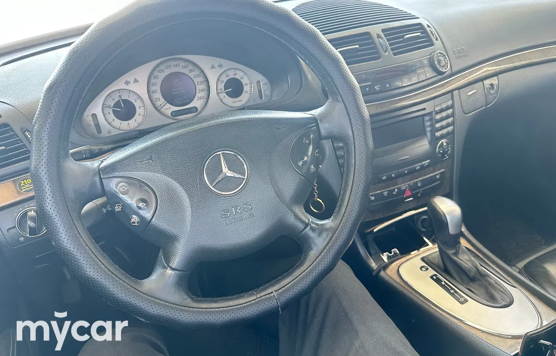 Mercedes-Benz E-Класс 2003