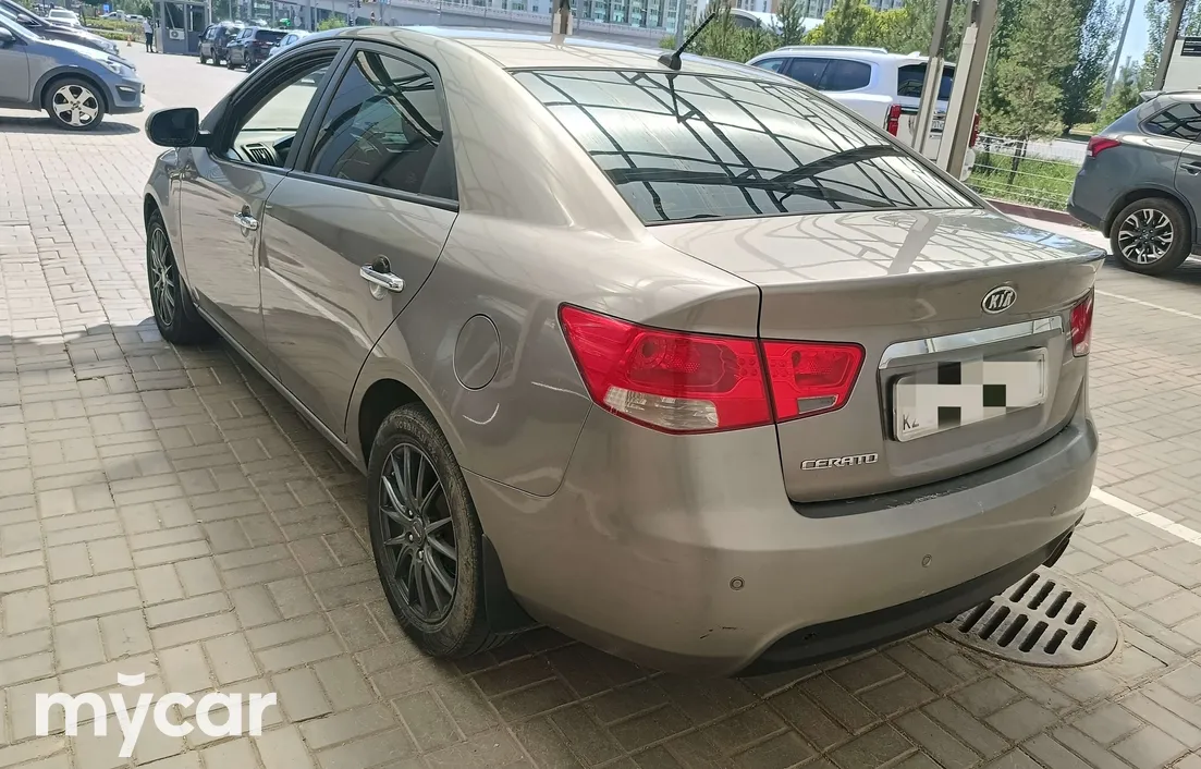 Kia Cerato 2011