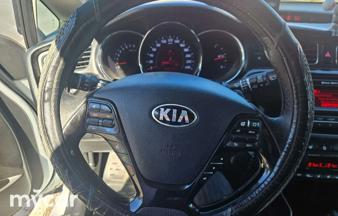 Kia Ceed 2013