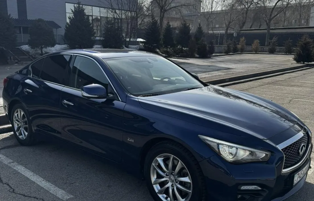 Infiniti Q50 2016