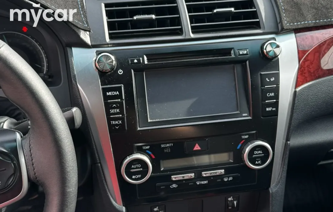 Toyota Camry 2014