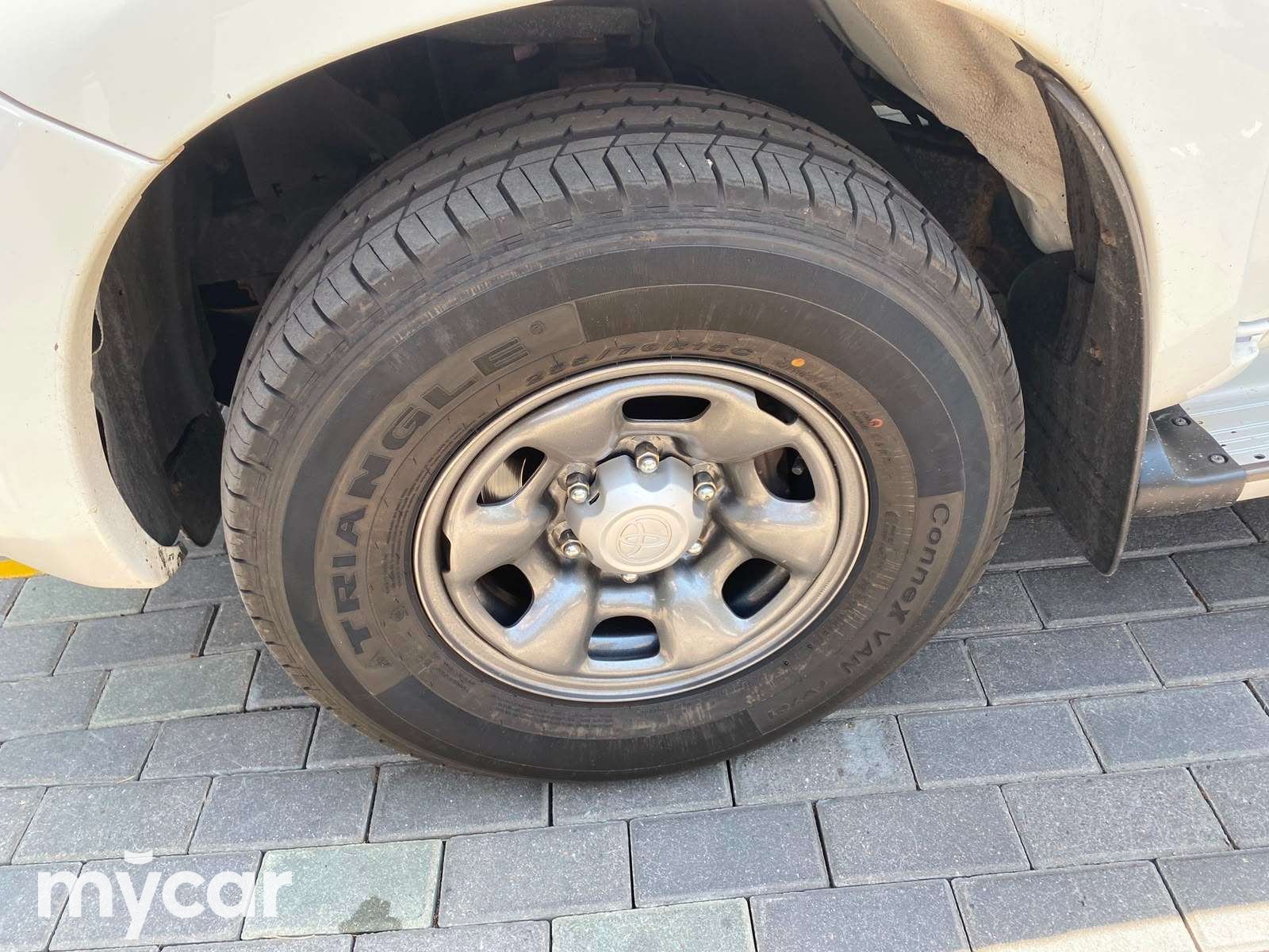 Toyota Hilux 2013
