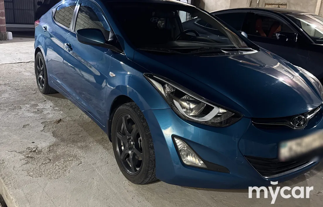 Hyundai Elantra 2015