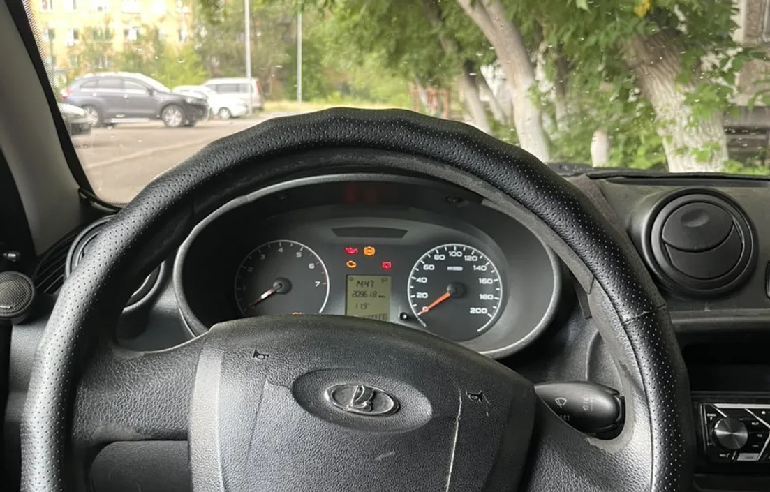 LADA Granta 2012
