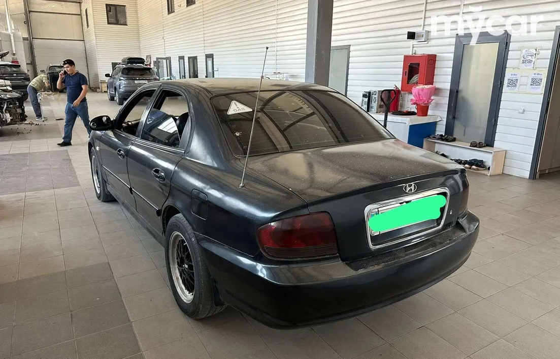 Hyundai Sonata 2004