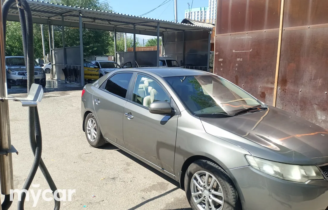 Kia Cerato 2013