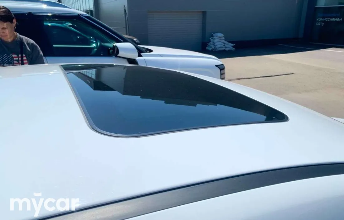 Hyundai Elantra 2024