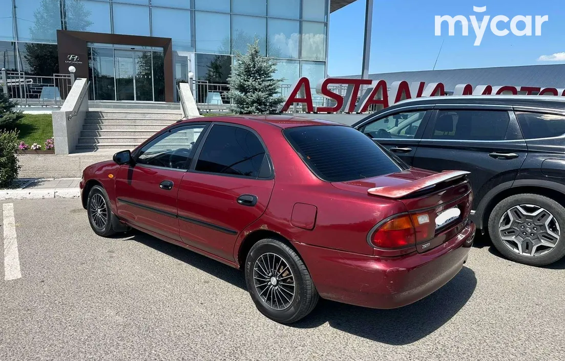 Mazda 323 1996