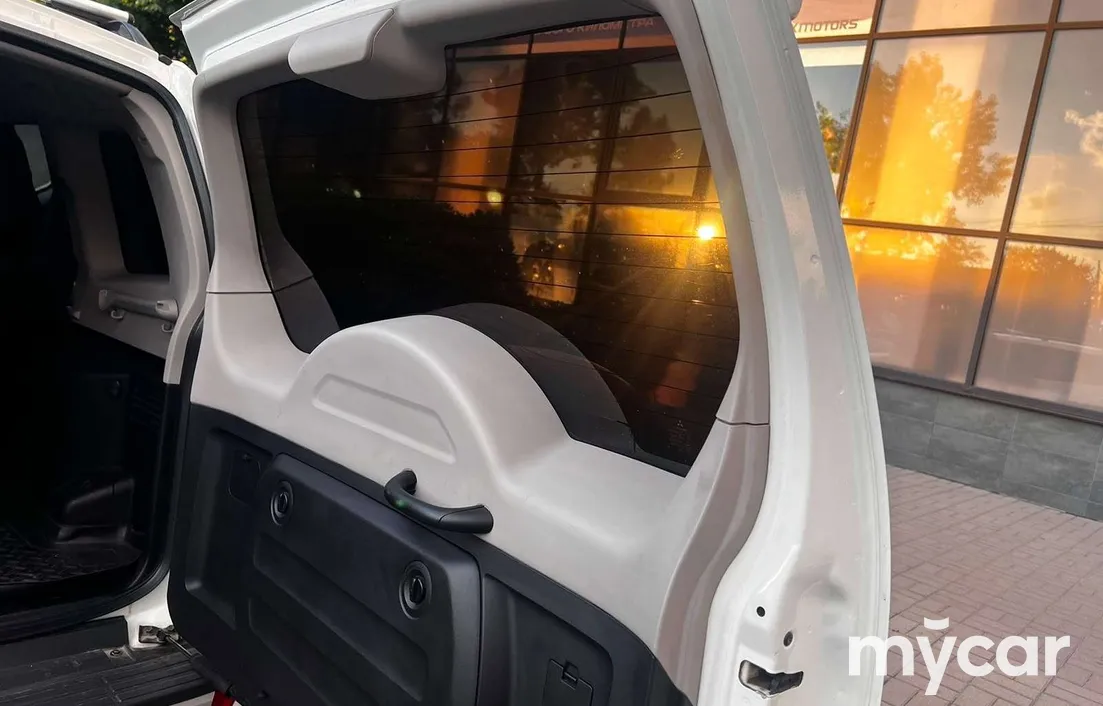 Mitsubishi Pajero 2011