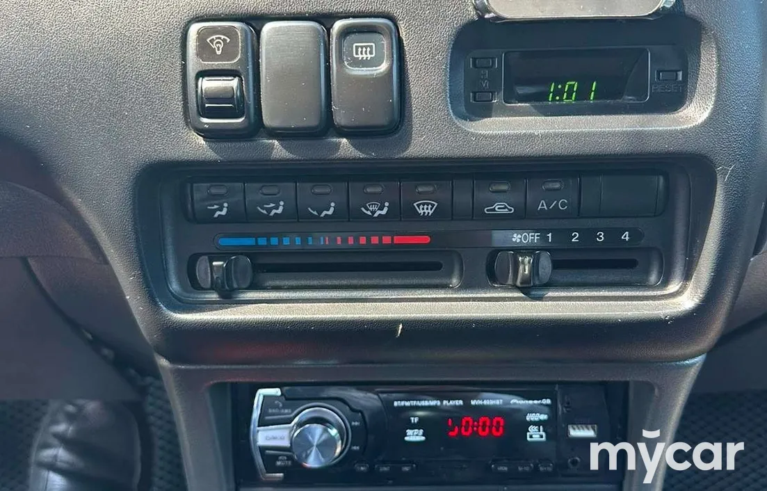 Mazda 323 1996