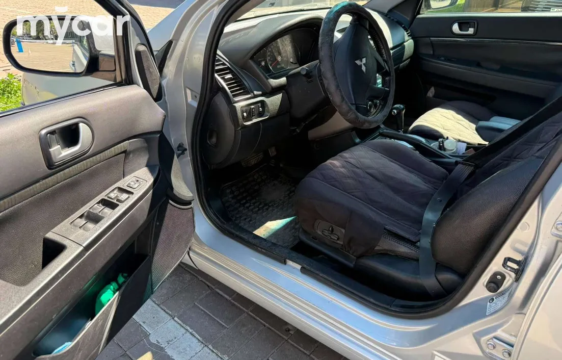 Mitsubishi Galant 2007