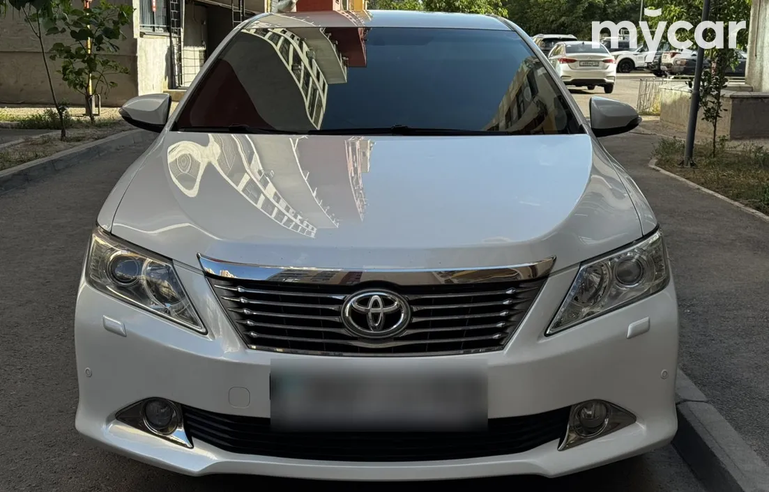 Toyota Camry 2014