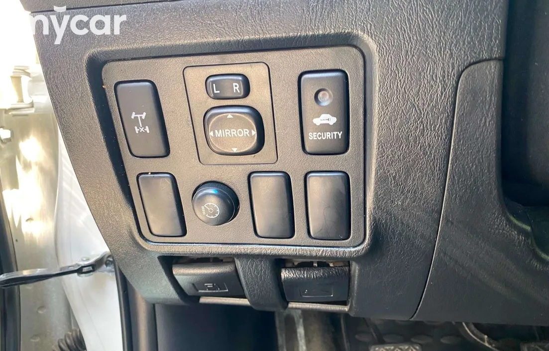 Toyota Hilux 2013