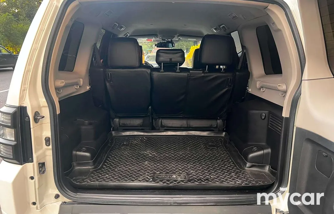 Mitsubishi Pajero 2011
