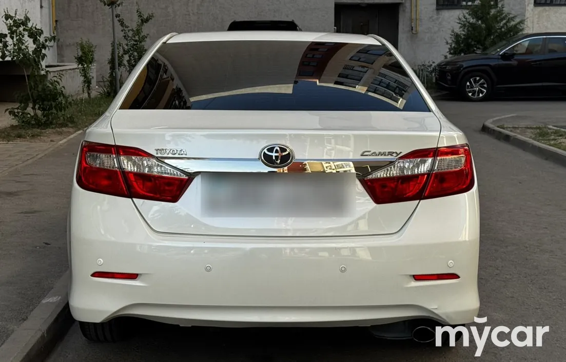 Toyota Camry 2014