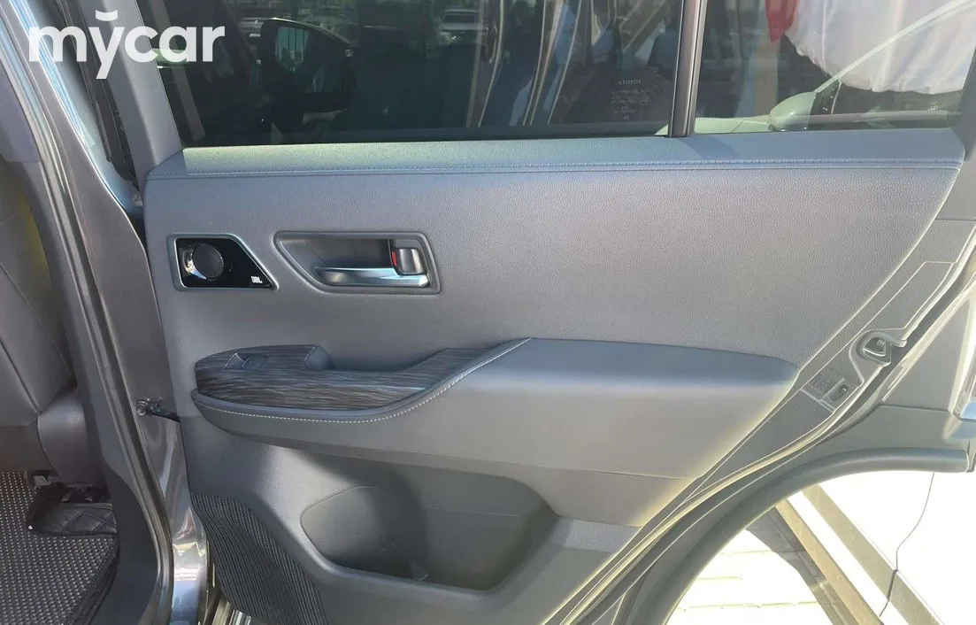 Toyota Land Cruiser 2021