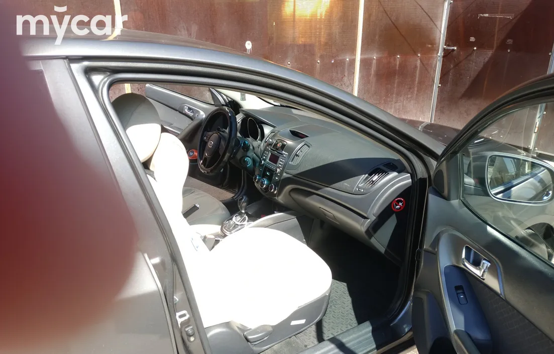 Kia Cerato 2013