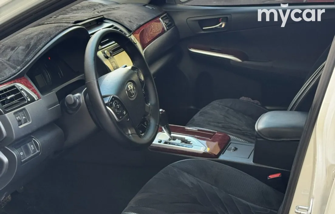 Toyota Camry 2014