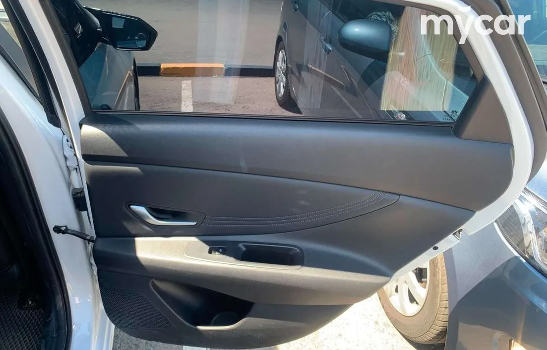 Hyundai Elantra 2024