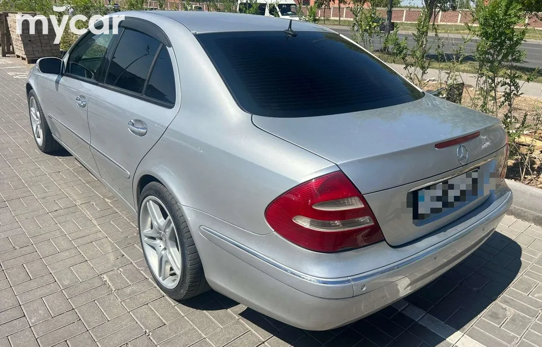 Mercedes-Benz E-Класс 2002