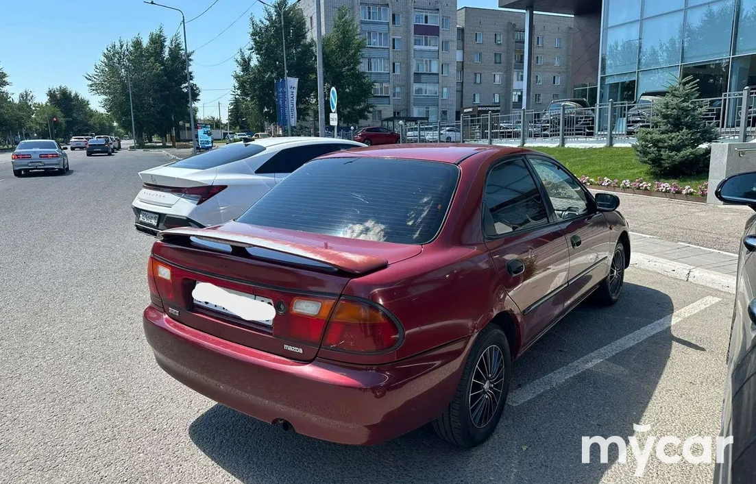 Mazda 323 1996