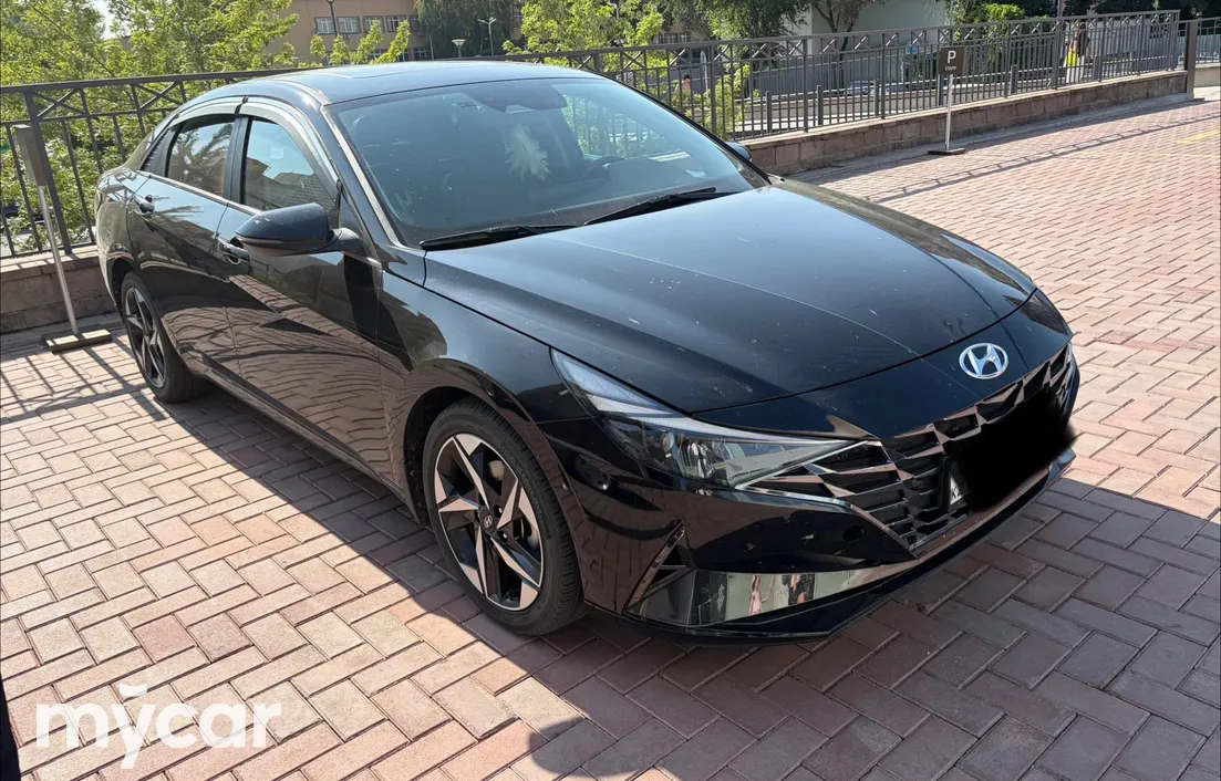 Hyundai Elantra 2020