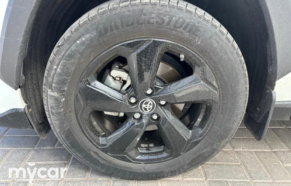 Toyota RAV4 2021