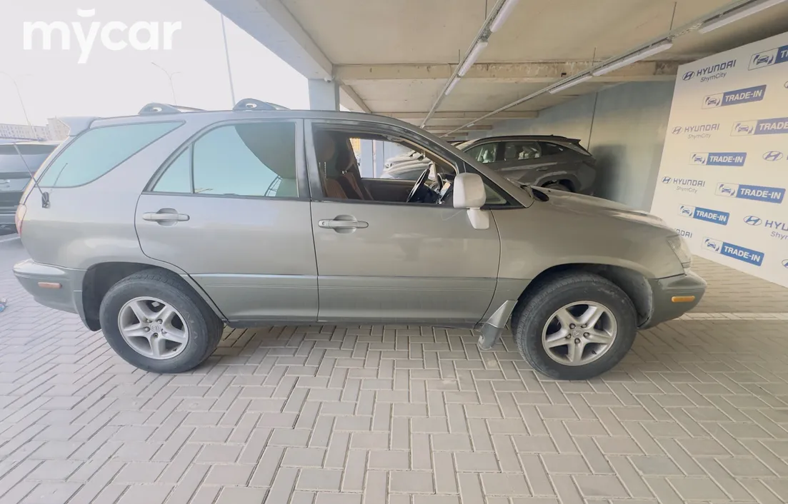 Lexus RX 1999
