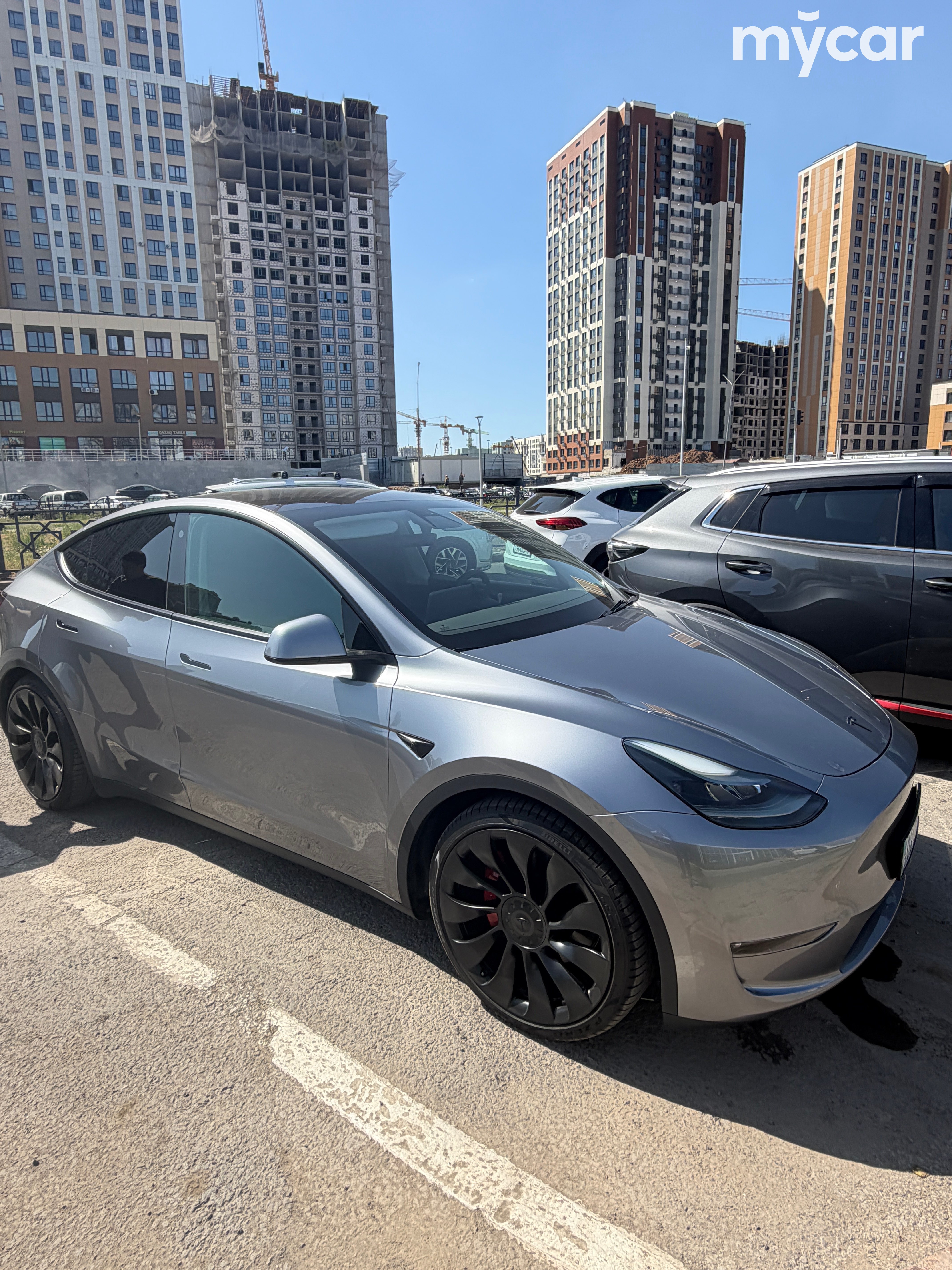Tesla Model Y 2023