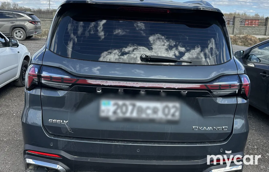 Geely Okavango 2024