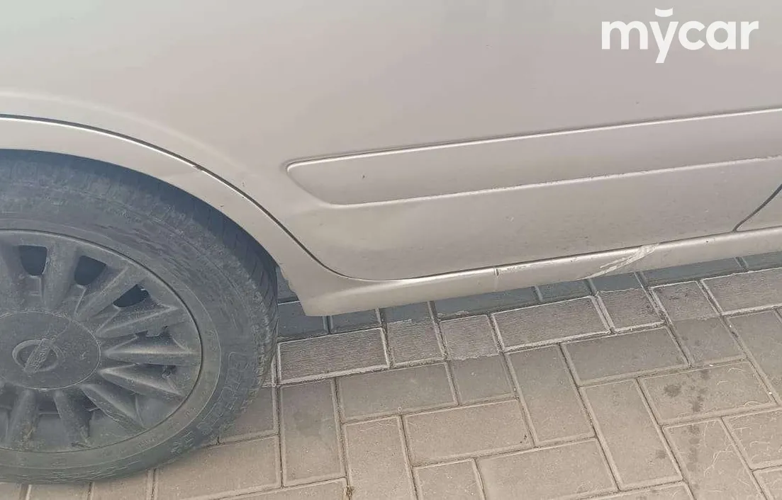Nissan Sunny 2005