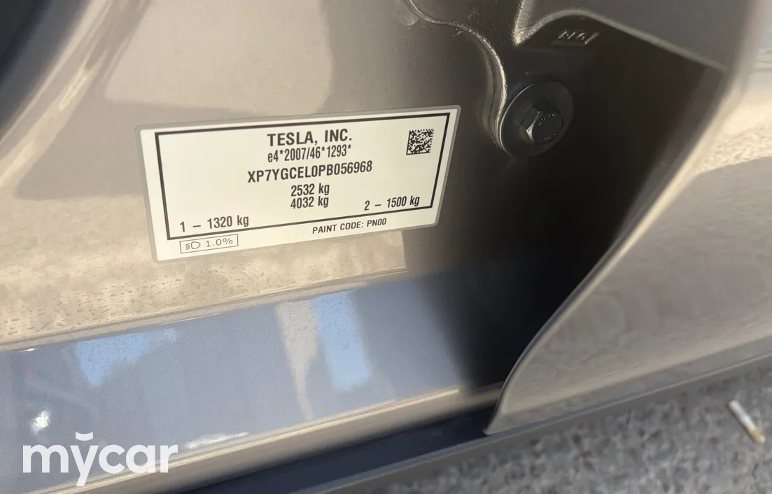 Tesla Model Y 2023