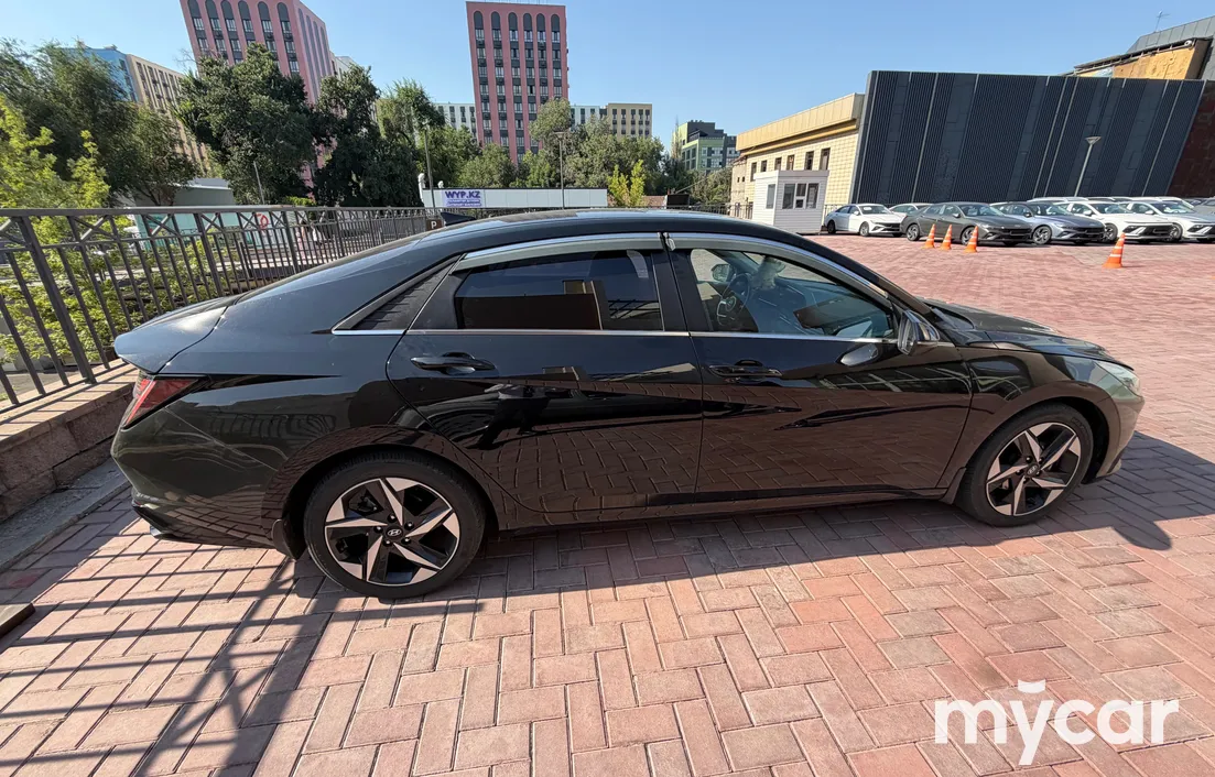 Hyundai Elantra 2020