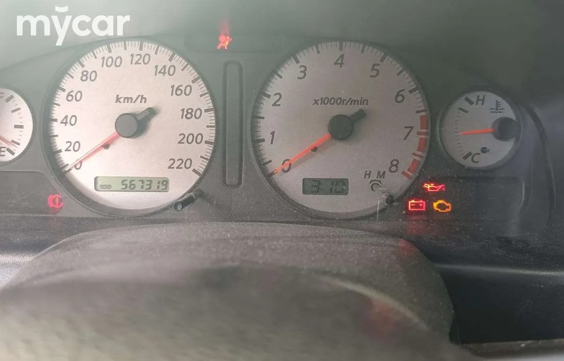 Nissan Sunny 2005