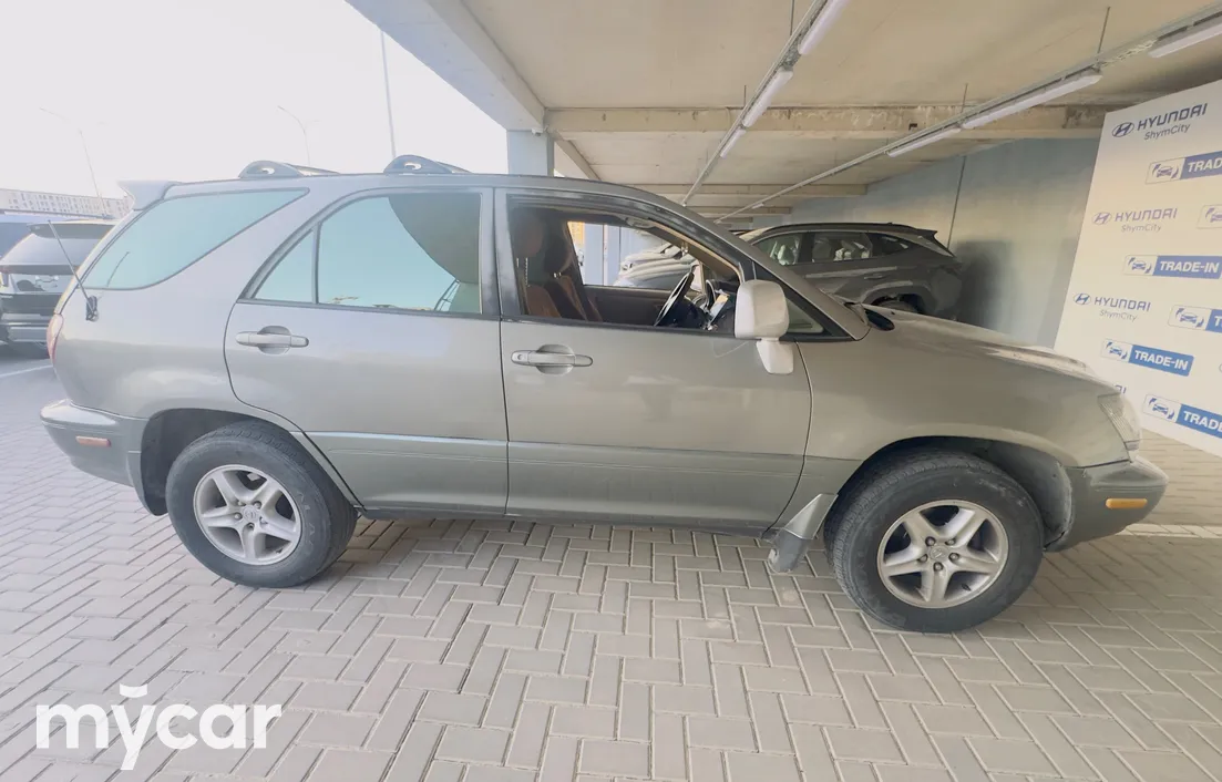 Lexus RX 1999