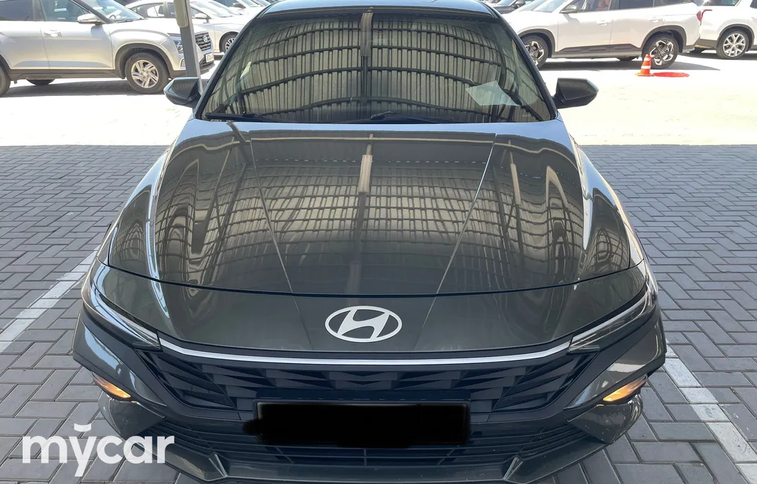 Hyundai Elantra 2025