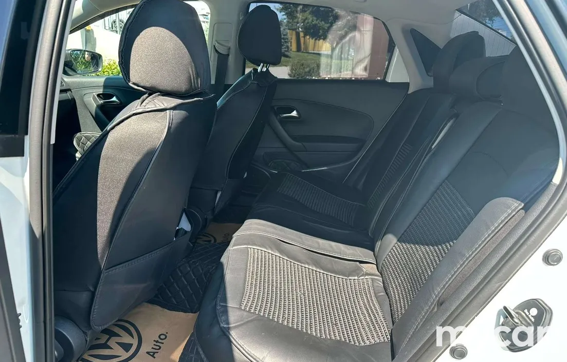 Volkswagen Polo 2016