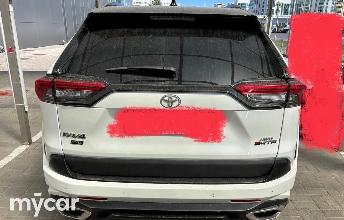 Toyota RAV4 2021