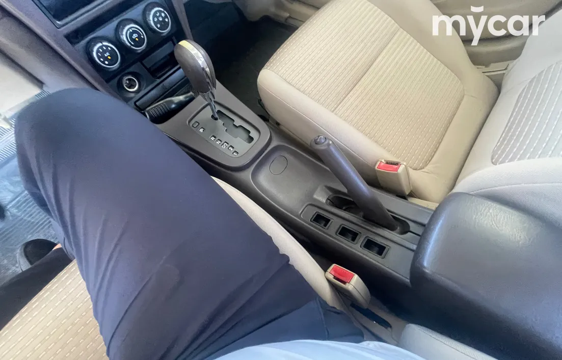 Nissan Sunny 2010