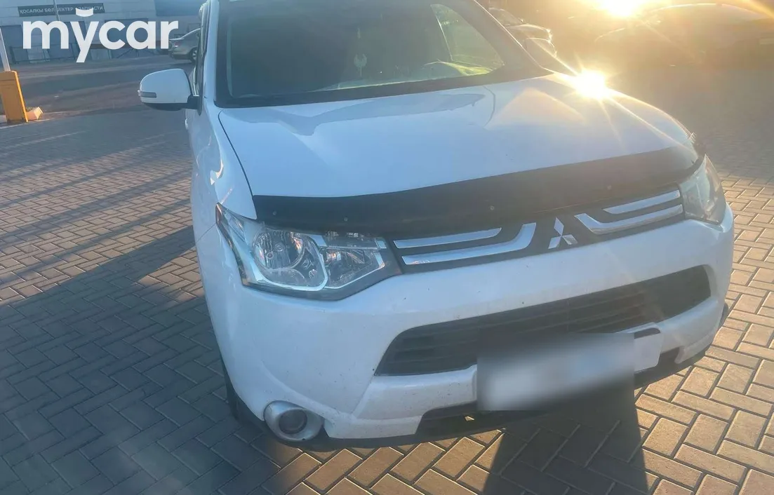 Mitsubishi Outlander 2013