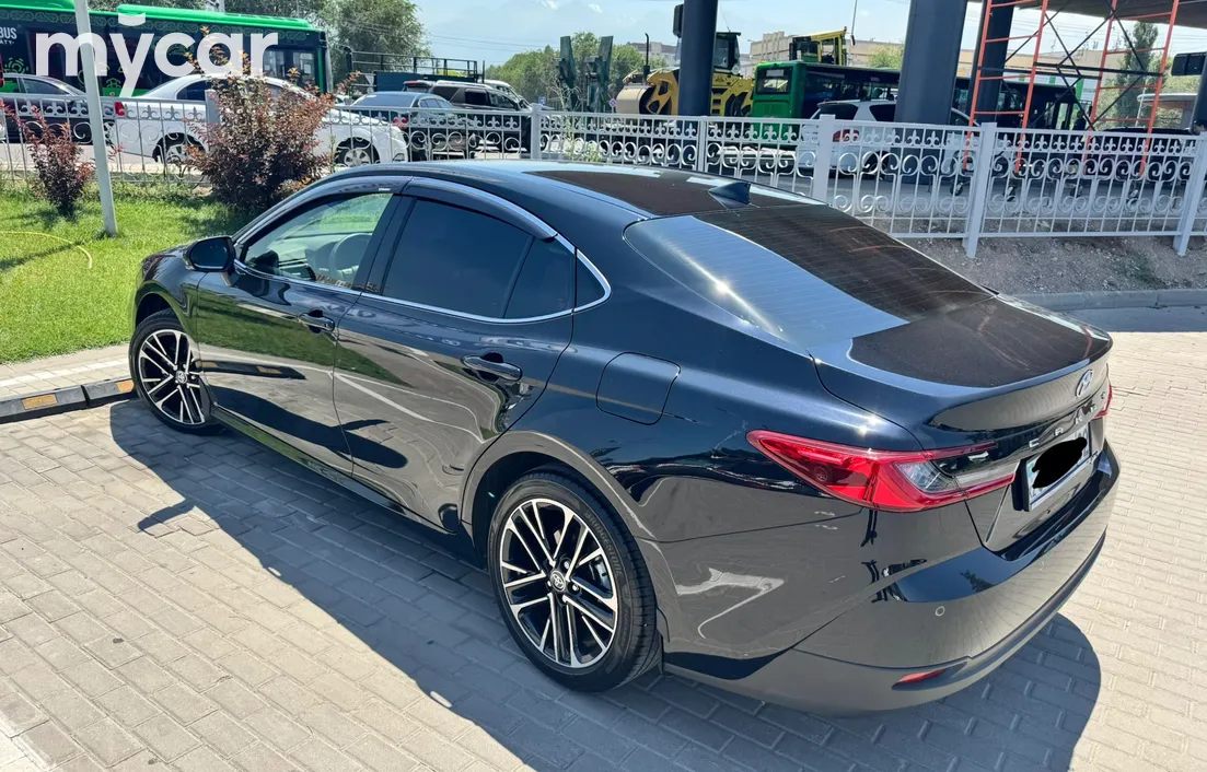 Toyota Camry 2024