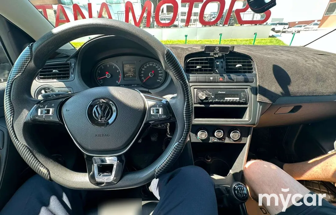 Volkswagen Polo 2016