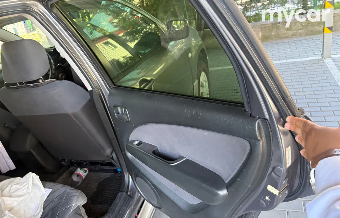 Mitsubishi Outlander 2006