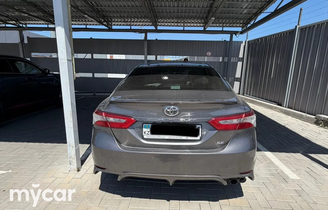 Toyota Camry 2018